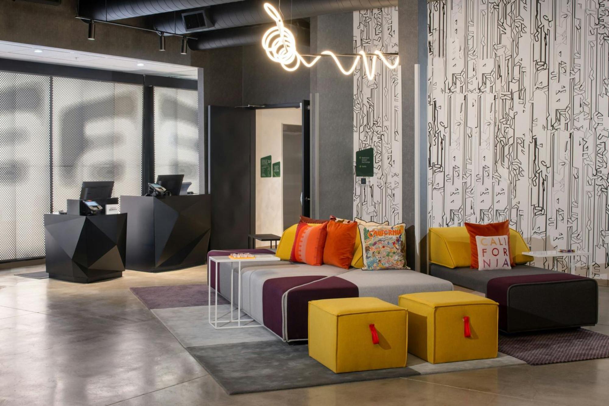 Aloft Sacramento Airport Natomas Hotell Exteriör bild